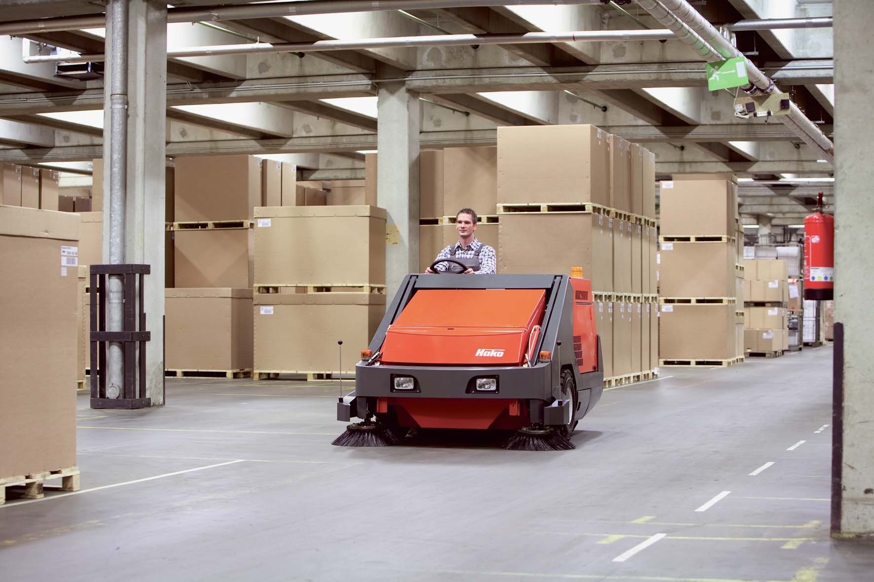 Powerboss 9XR Industrial Floor Sweeper